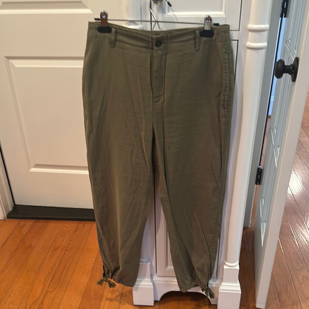Olive Green Ralph Lauren Cropped Pants w/Ties at Bottom